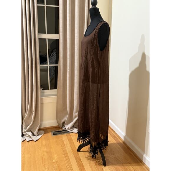 Brown sheer dress with black lace details. One size. Simple, romantic & chic - Picture 4 of 8